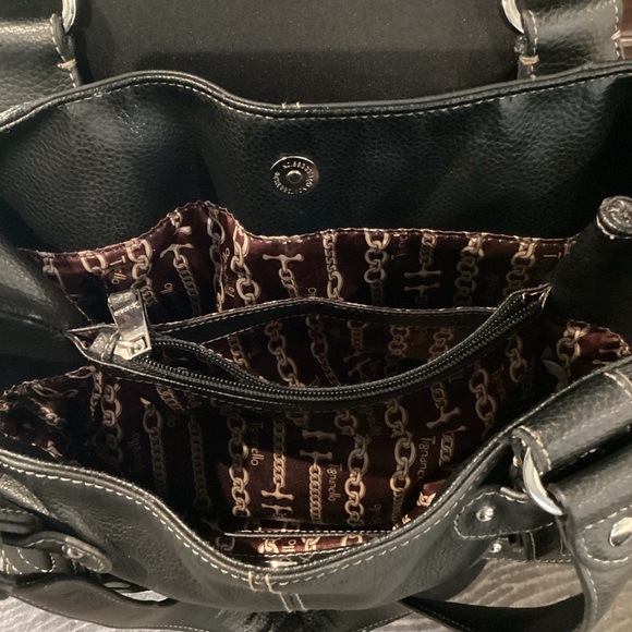 Tignanello Black Leather Women's Shoulder Bag - Picture 9 of 16